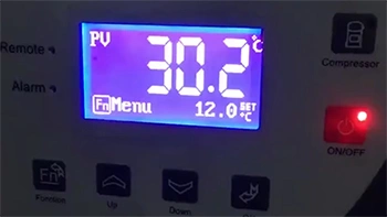 Ajuste de temperatura del chiller enfriado por agua